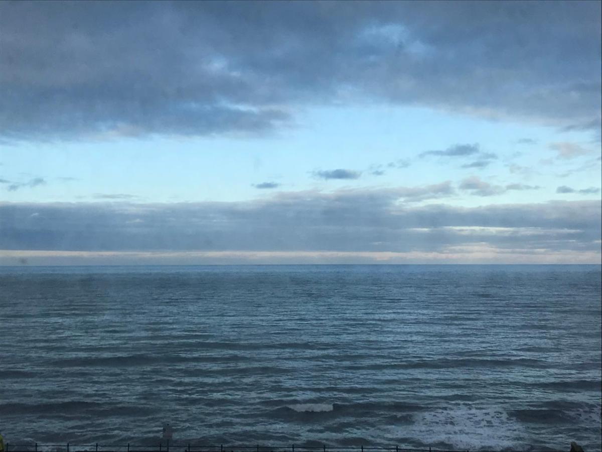Seaview North Bay Holiday Home Apartment Scarborough Buitenkant foto
